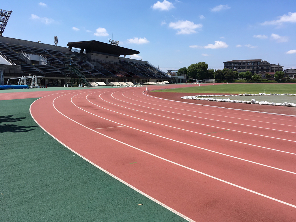 たまには自分を追い込む メリットたくさん陸上競技場で強度の高い練習をしよう サバティカル無職